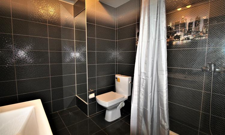 3-room apartment-semi-detached-central heating-chic building 2016