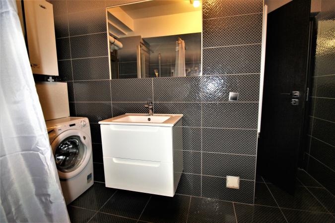 3-room apartment-semi-detached-central heating-chic building 2016