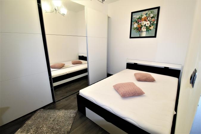 3-room apartment-semi-detached-central heating-chic building 2016