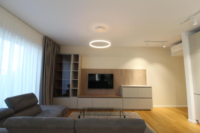 Apartament -3Camere - Aviatiei  - Cu Gradina Privata-chirias inclus