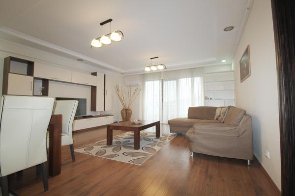 Apartament -2 camere- Pipera- Iancu Nicolae - Piscina Privata