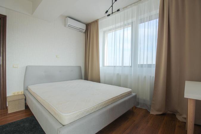 2 elegant rooms - terrace - lake view - Pipera
