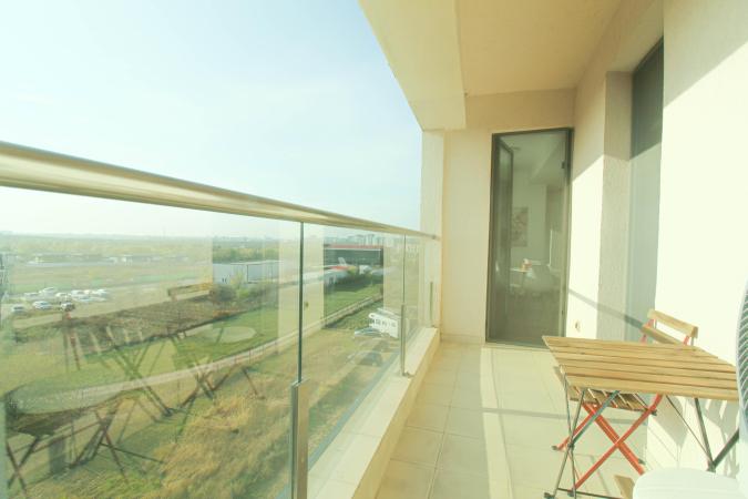 2 elegant rooms - terrace - lake view - Pipera