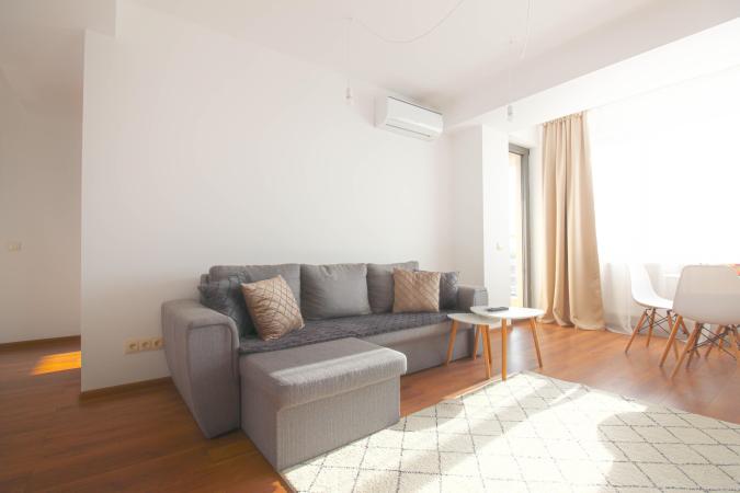 2 elegant rooms - terrace - lake view - Pipera