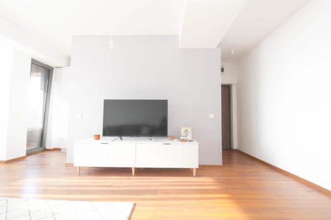 2 elegant rooms - terrace - lake view - Pipera