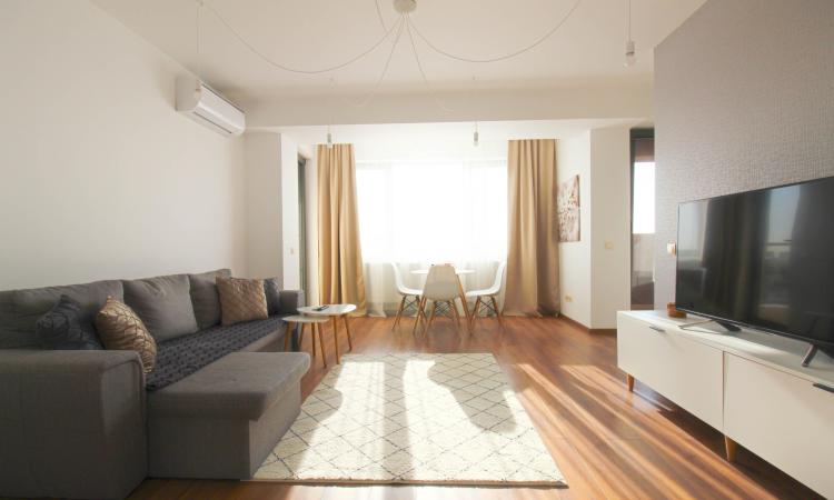 2 elegant rooms - terrace - lake view - Pipera