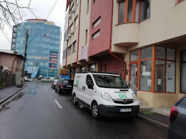 Office and commercial building for sale - Guaranteed investment (the tenants are paying 9400 euro / month)