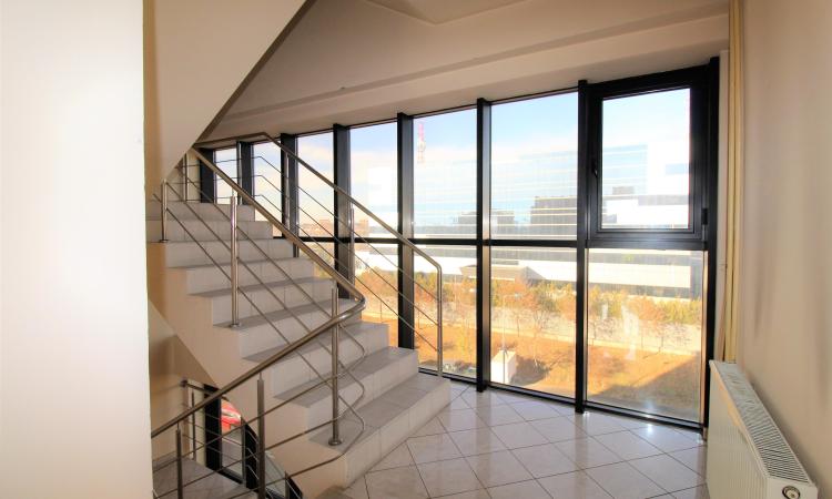 Apartament 3 camere - Baneasa - 90mp - garaj - centrala proprie