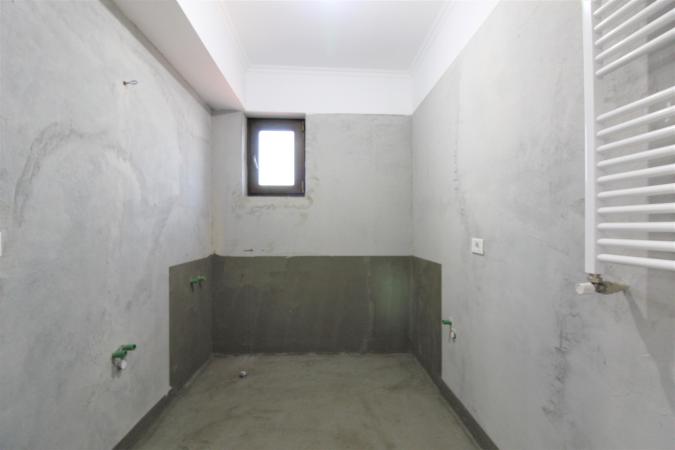 3 camere lux - parcare subterana - Metrou Straulesti - Sisesti