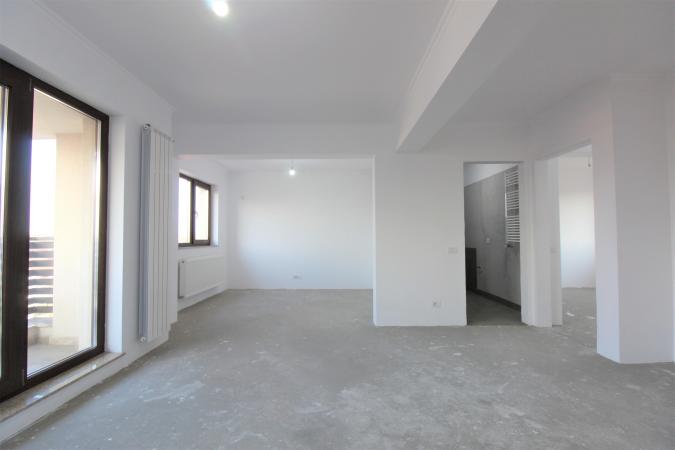 3 camere lux - parcare subterana - Metrou Straulesti - Sisesti