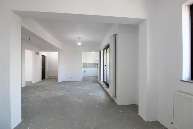 3 camere lux - parcare subterana - Metrou Straulesti - Sisesti