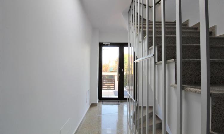 3 camere lux - parcare subterana - Metrou Straulesti - Sisesti