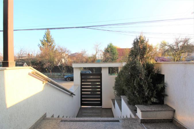 3 camere lux - parcare subterana - Metrou Straulesti - Sisesti