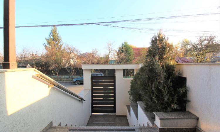 3 camere lux - parcare subterana - Metrou Straulesti - Sisesti
