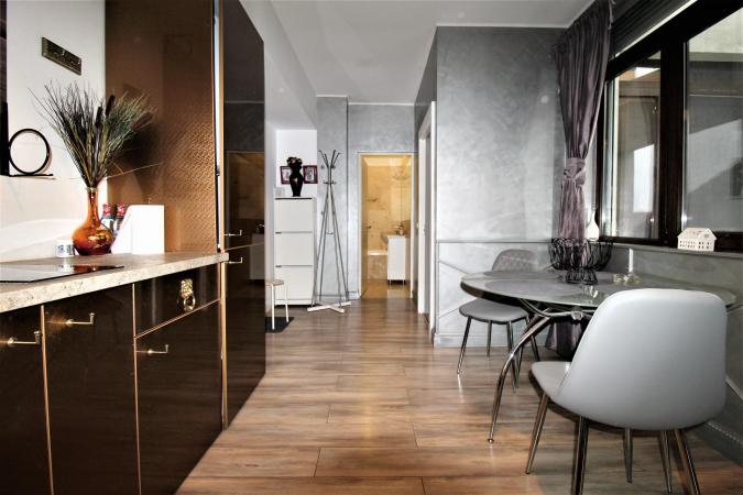 Apartament 2 camere lux-Baneasa-design de interior superb-incalzire pardoseala