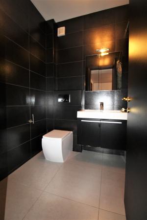 Apartament 3 camere - 151 mp  - 2 terase - 2 bai - loc parcare subteran