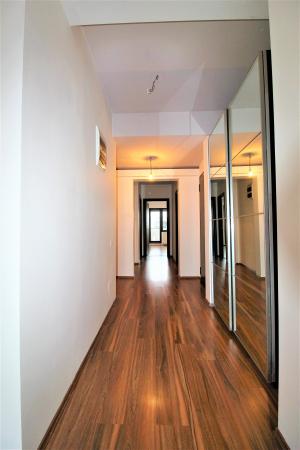 Apartament 3 camere - 151 mp  - 2 terase - 2 bai - loc parcare subteran