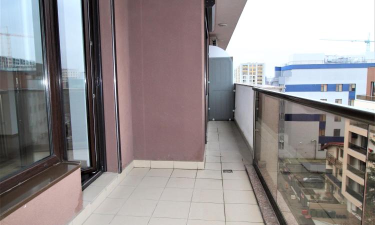 Apartament 3 camere - 151 mp - 2 terase - 2 bai - loc parcare subteran