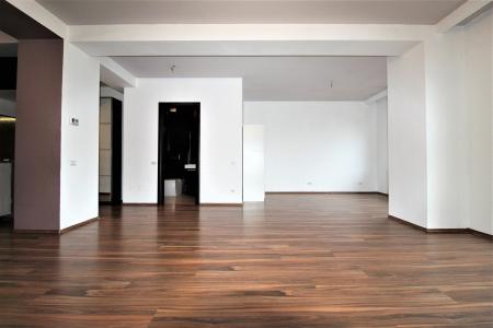Apartament 3 camere - 151 mp  - 2 terase - 2 bai - loc parcare subteran