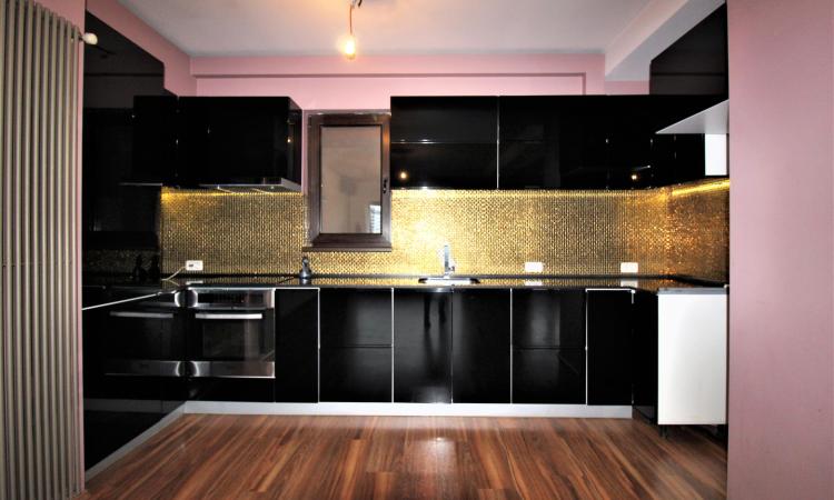 Apartament 3 camere - 151 mp - 2 terase - 2 bai - loc parcare subteran