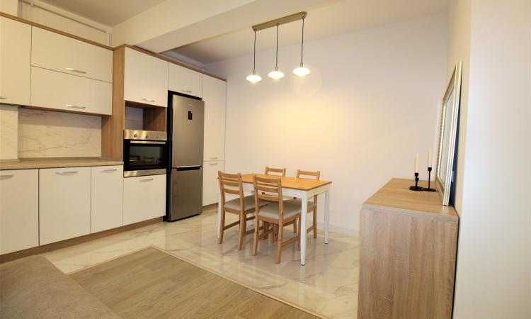 Apartament 2 camere-Sisesti-loc parcare - curte comuna mare