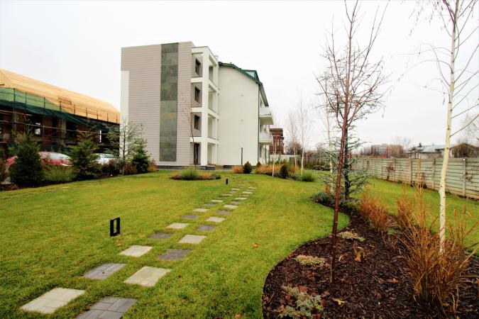 Apartament 2 camere-Sisesti-loc parcare - curte comuna mare
