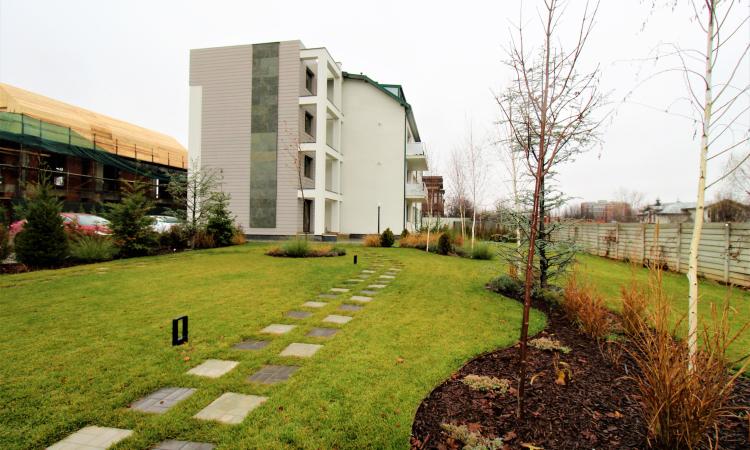 Apartament 2 camere-Sisesti-loc parcare - curte comuna mare