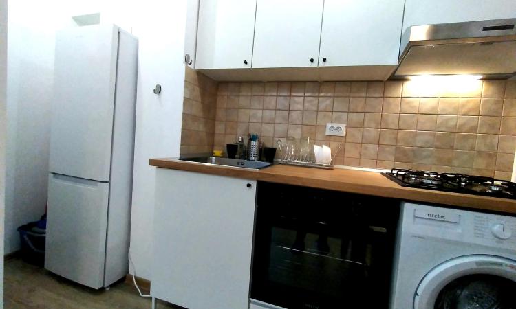 Inchiriere garsoniera superba, recent renovata, utilata complet zona Lacul Tei