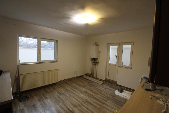 Vila individuala 5 camere de vanzare in Baneasa - Teisani.