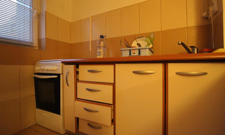 Inchiriere garsoniera Lacul Tei, Facultatea de Constructii, renovata