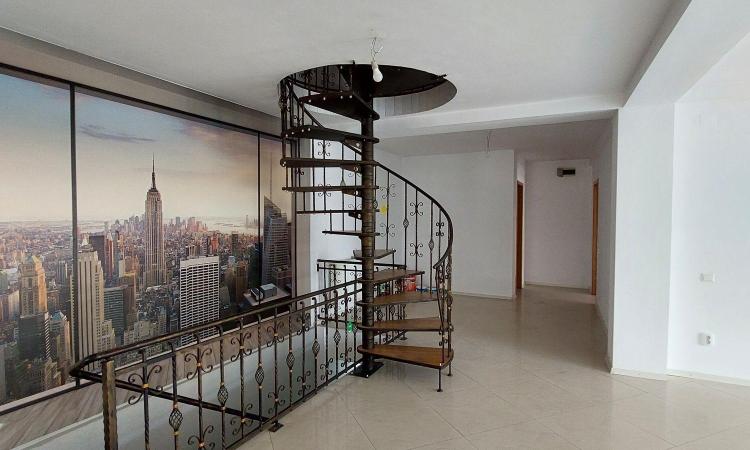 Vanzare Vilă cu 4 nivele Vatra Luminoasa, 9 camere , Bucuresti