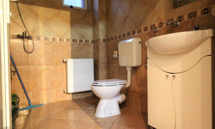 Vanzare Vilă cu 4 nivele Vatra Luminoasa, 9 camere , Bucuresti