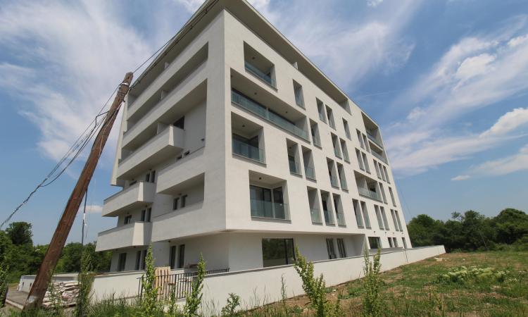 2 camere, 2 bai , cu vedere directa spre Padurea Baneasa-comision 0%