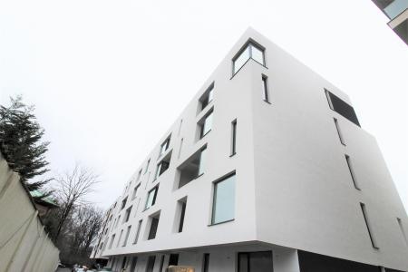 4 camere vis-a-vis de Stejarii, 148 mpu + terasa 87 mp
