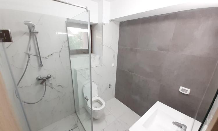 2 camere Parter cu gradina 60 mp , str Jandarmeriei