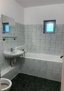 Închiriere apartament 3 camere, Baneasa