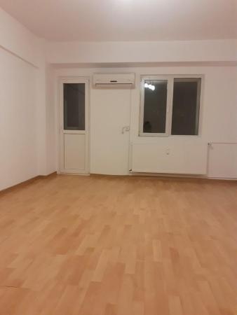 Închiriere apartament 3 camere, Baneasa