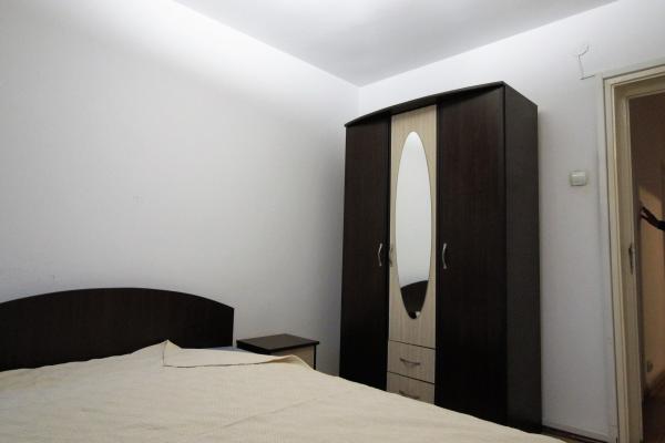 Inchiriere apartament 3 camere Vatra Luminoasa