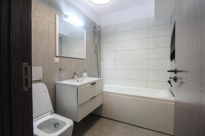 Pipera - Round About OMV - 3 Rooms - Central - Parking