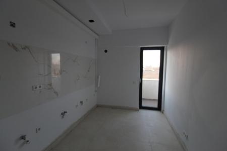 2 camere cu 2 bai si bucatarie inchisa , Padurea Baneasa-Comision 0%