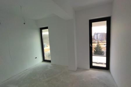 3 camere 113 mpu - vedere dubla EST si VEST