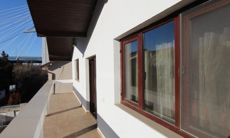 7 camere langa Padurea Baneasa - Aleea Teisani, curent trifazic