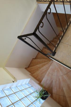 7 camere langa Padurea Baneasa - Aleea Teisani, curent trifazic
