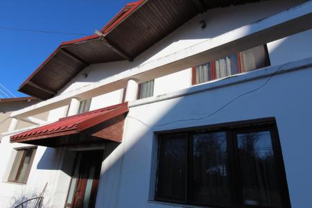 7 camere langa Padurea Baneasa - Aleea Teisani, curent trifazic