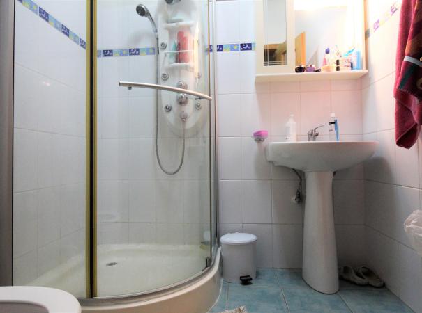 Vanzare apartament spatios 4 camere in vila zona Televiziune