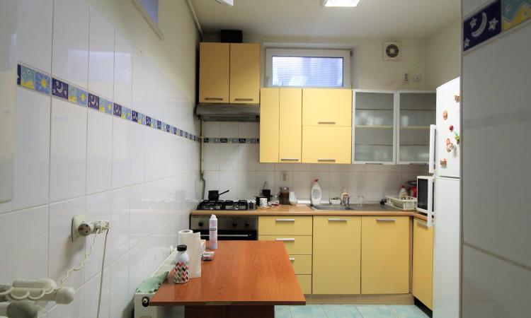 Vanzare apartament spatios 4 camere in vila zona Televiziune