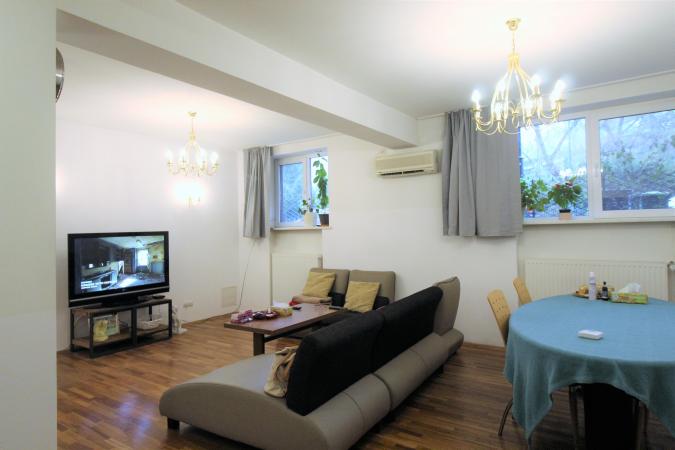 Vanzare apartament spatios 4 camere in vila zona Televiziune
