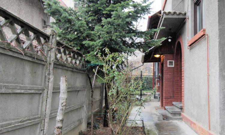 Vanzare apartament spatios 4 camere in vila zona Televiziune