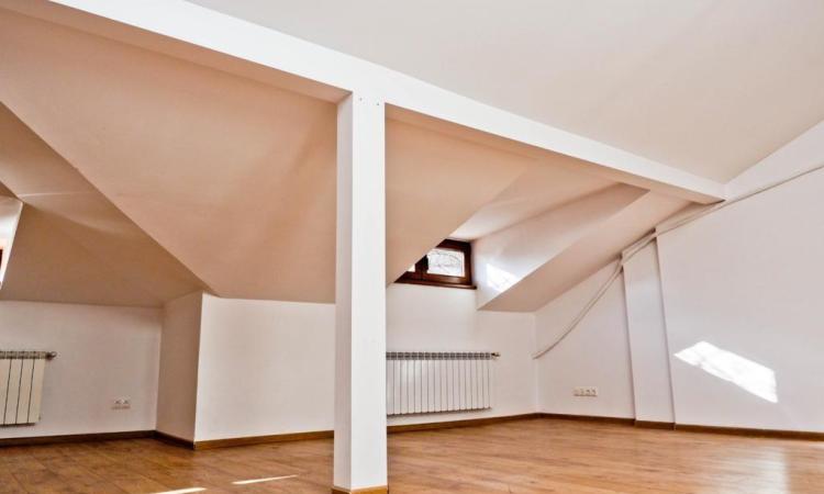 Renovated singular vila - Cotroceni- Eroilor- own yard