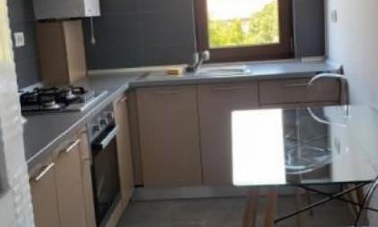 Investitie - 3 camere cu chiriasi - 700 euro/luna - Jandarmeriei - Stejarii